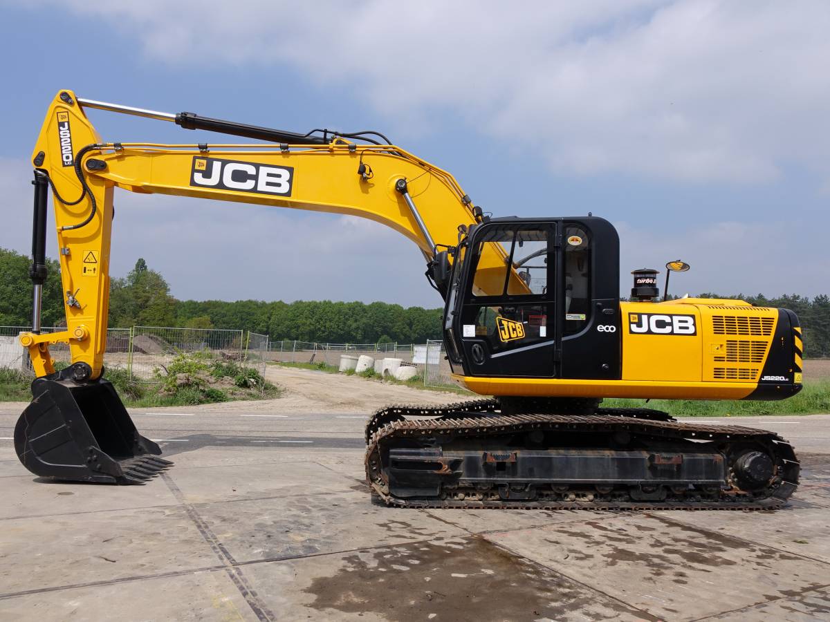 JCB JS220LC (22-tonne) Excavator